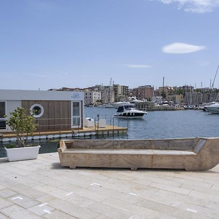 Houseboat Floatart Experience Bisceglie Hotel Exterior photo